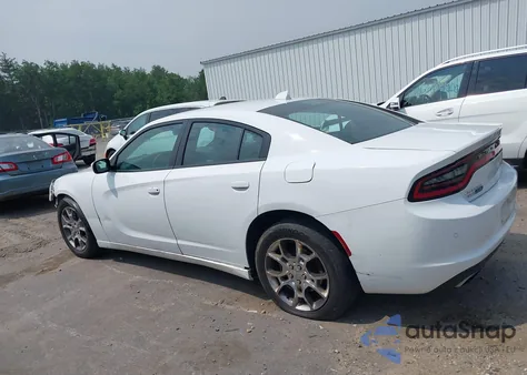 2016 Dodge Charger Sxt z USA, uszkodzony, nr VIN 2C3CDXJG7GH351746